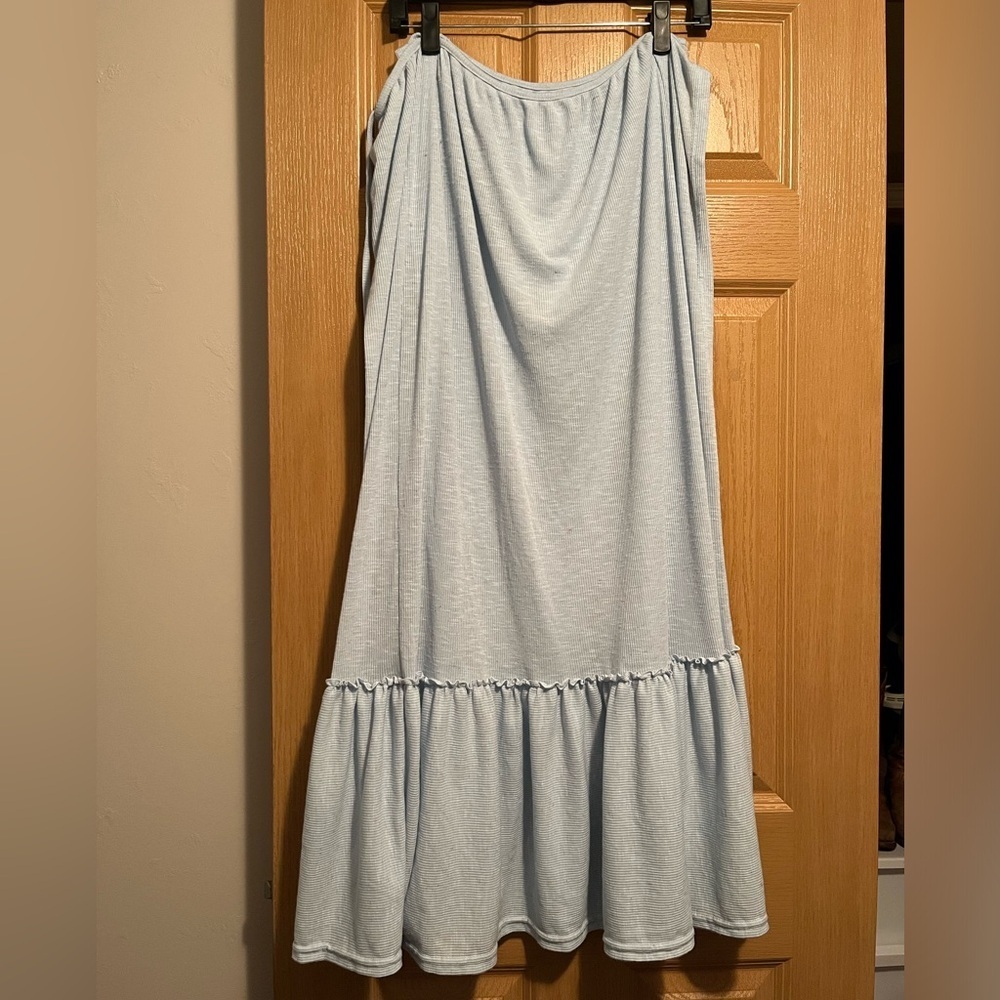 Free People Beach Convertable Halter Maxi Dress
Ribbed Tiered Wrap Skirt - Picture 6 of 11
